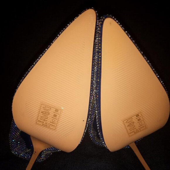 AZALEA WANG "EVERYTHING BLUE  DREAMS ARE MADE OF" METALLIC BLUE STILETTO (NEW !) - Picture 2 of 3